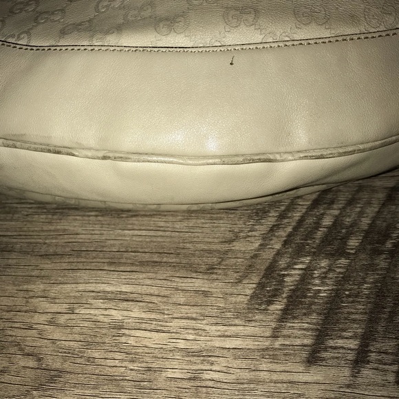 Gucci - Picture 5 of 8